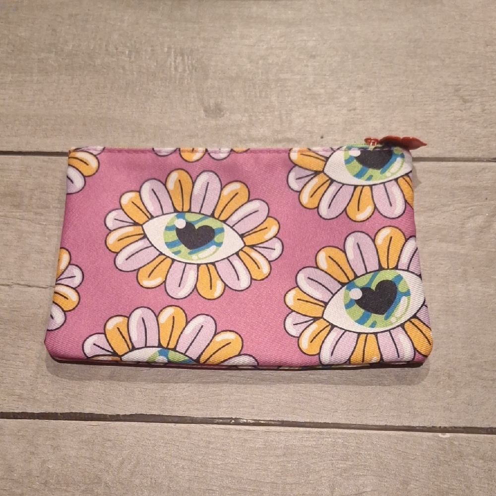 🍁Ipsy Pink Floral Eye Zipper Pouch🐣